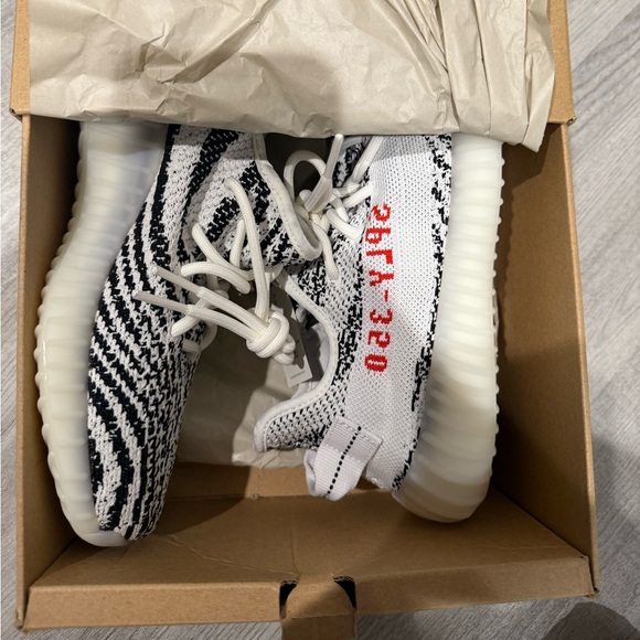 Authentic Yeezy zebra sneakers size 6.5 brand new - Picture 3 of 8